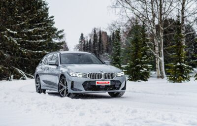 BMW 330e-neliveto-talvi
